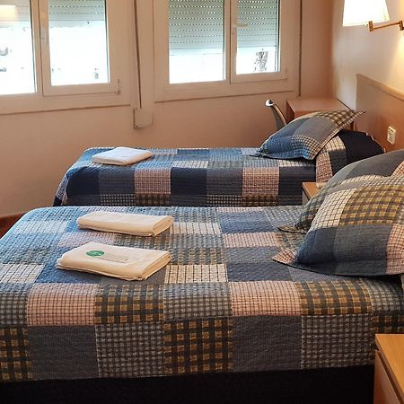 Hostal Rio De Castro Barcelona Eksteriør bilde