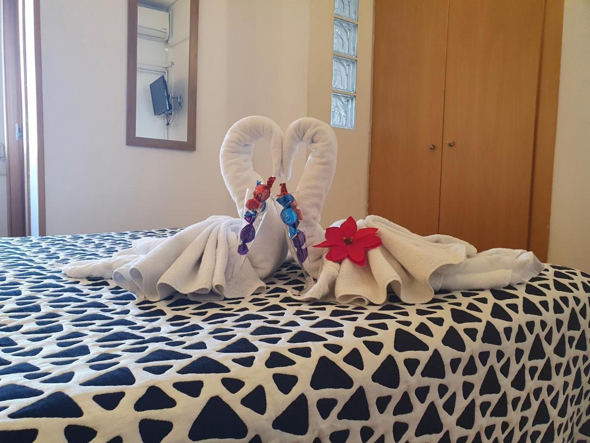 Hostal Rio De Castro Barcelona Eksteriør bilde