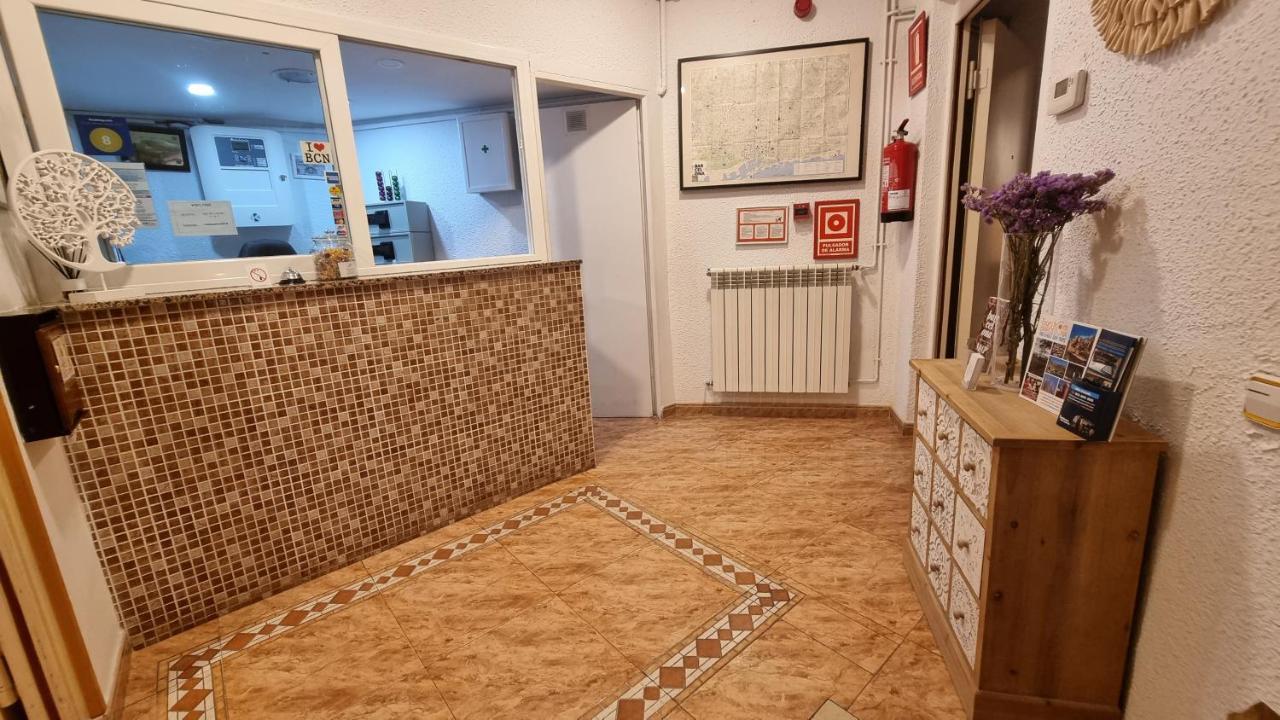Hostal Rio De Castro Barcelona Eksteriør bilde