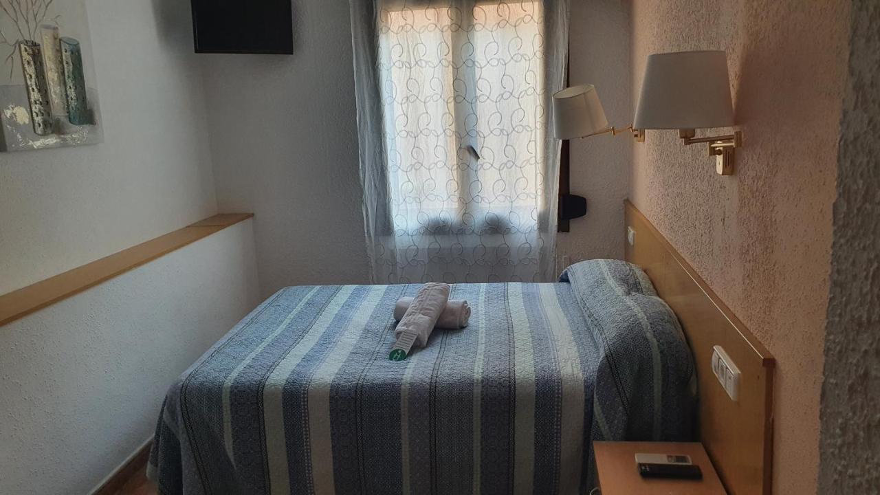 Hostal Rio De Castro Barcelona Eksteriør bilde