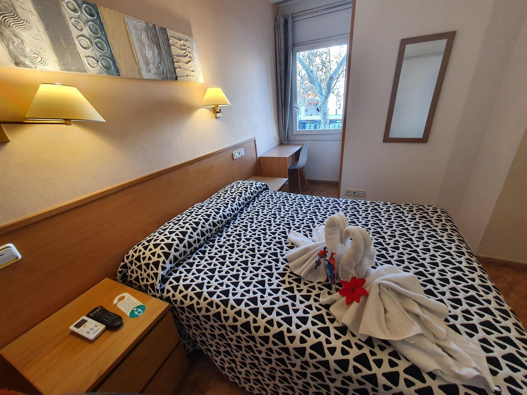 Hostal Rio De Castro Barcelona Eksteriør bilde