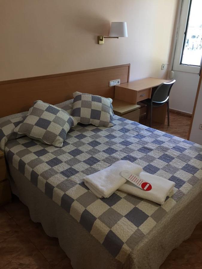 Hostal Rio De Castro Barcelona Eksteriør bilde