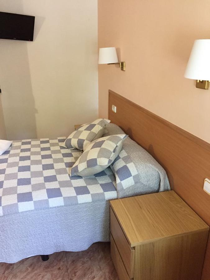 Hostal Rio De Castro Barcelona Eksteriør bilde